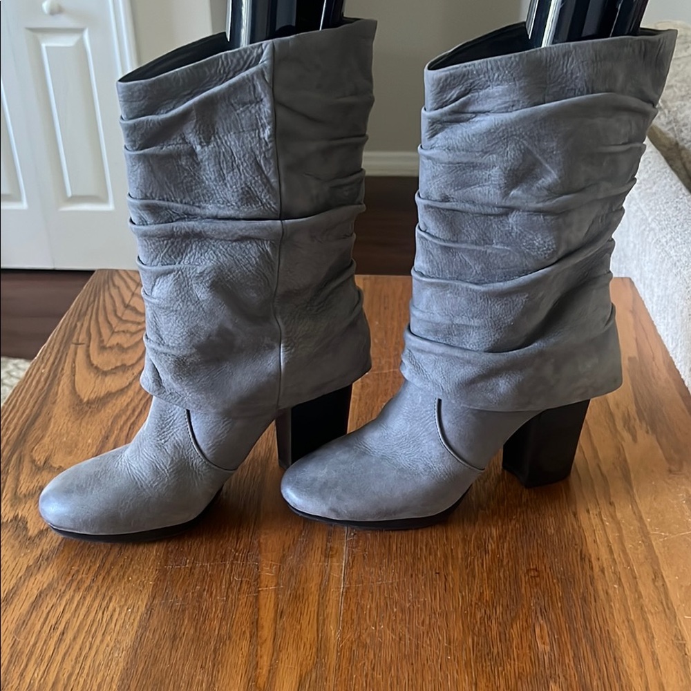 Vince Camuto Cassandra Gray Boots with Rubber Sole great used condition.